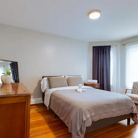 Boston Queen Bedroom Exterior photo
